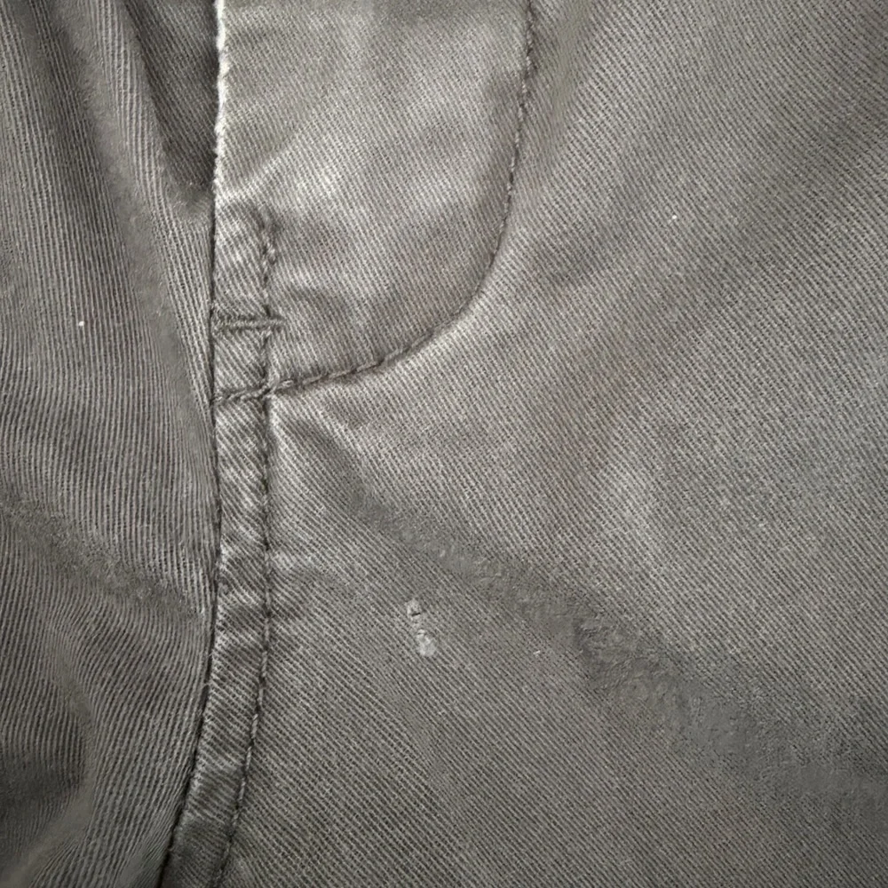 Old Navy Women's Charcoal Flare Jeans - Picture 8 of 8